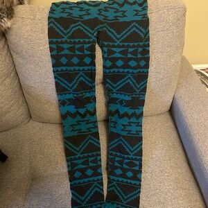 Black and Blue Geometric Patterned Leggings